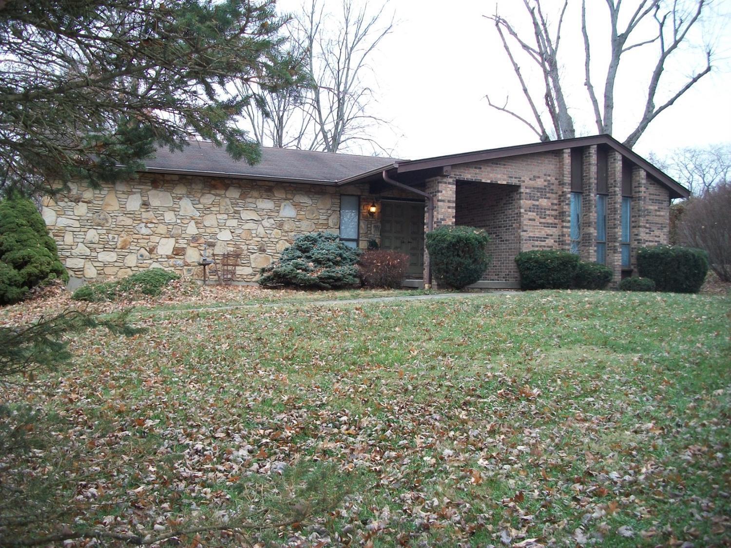 5810 Jessup Road Cincinnati, OH 45247 - Photo 2 of 30