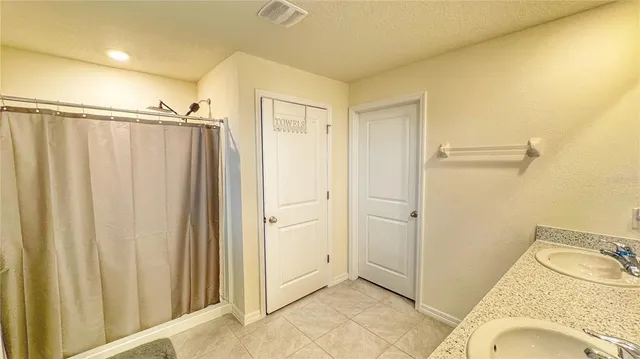 $2,850 | 1206 Tahitian Sunrise Drive, Plant City, FL 33565