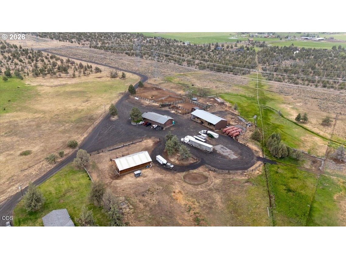 7995 Southwest Houston Lake Road Powell Butte, OR 97753 - Photo 19 of 47