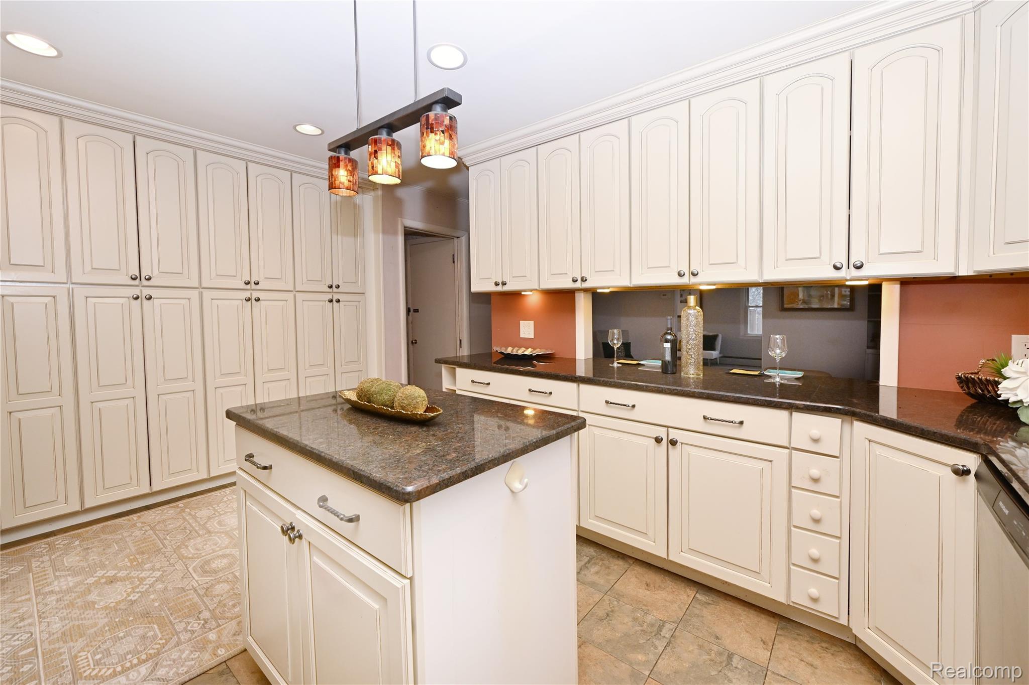 1850 Dorchester Road Birmingham, MI 48009 - Photo 11 of 36 1850 Dorchester_10.JPG