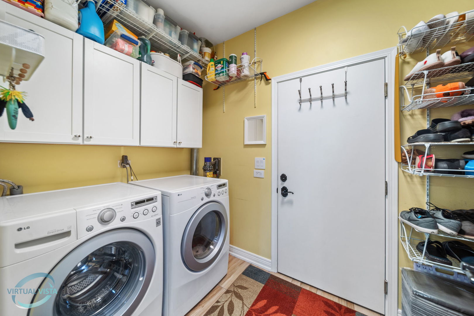 24155 Pear Tree Circle Plainfield, IL 60585 - Photo 19 of 27 a utility room with dryer and washer