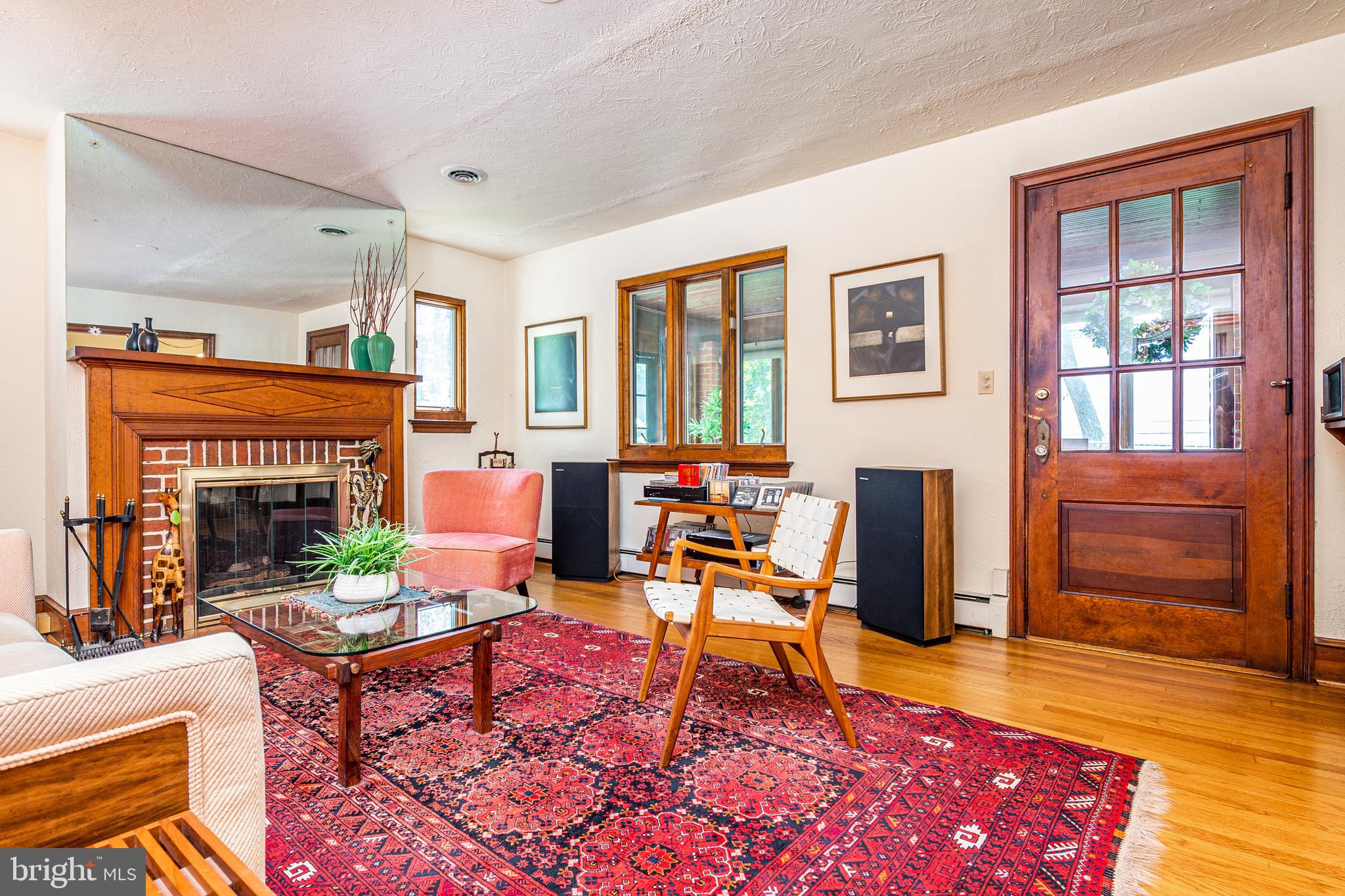 617 McNeill Road Silver Spring, MD 20910 - Photo 7 of 63 Gallery Image 7