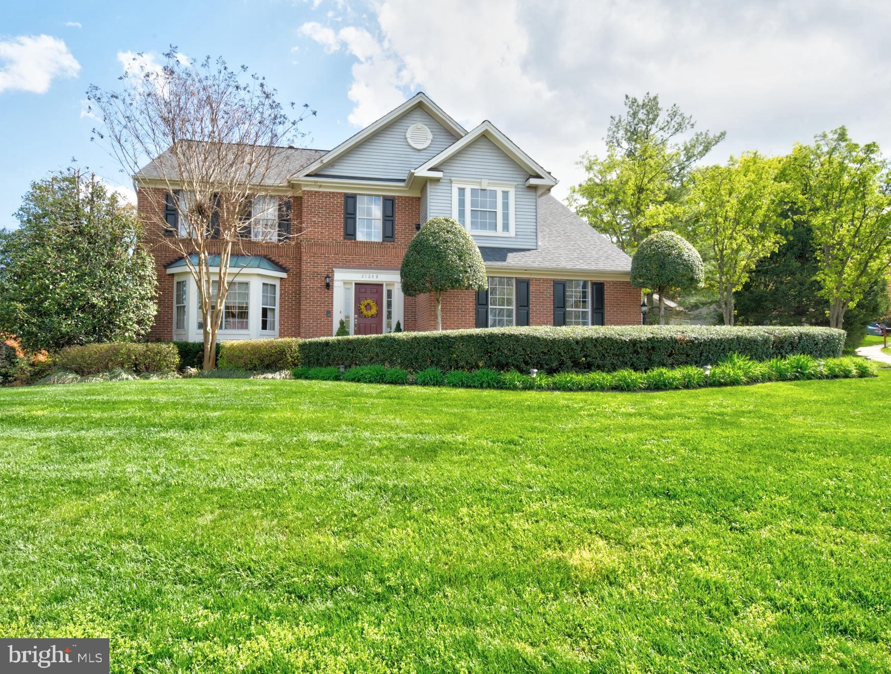 21248 Mirror Ridge Place Sterling, VA 20164 - Photo 2 of 61 Gallery Image 2