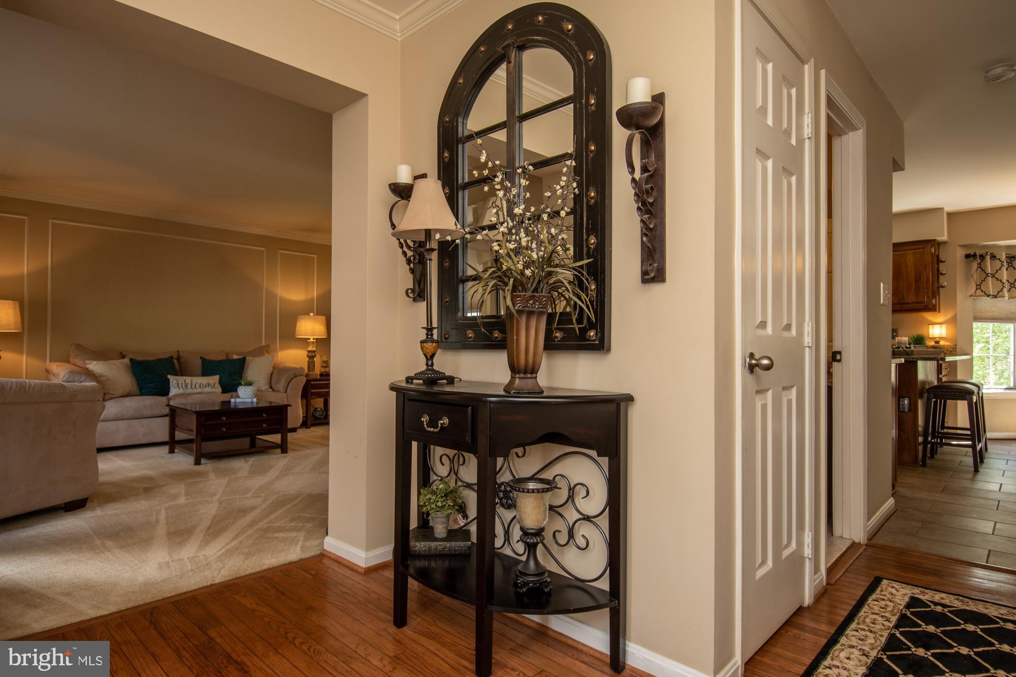 21248 Mirror Ridge Place Sterling, VA 20164 - Photo 7 of 61 Foyer