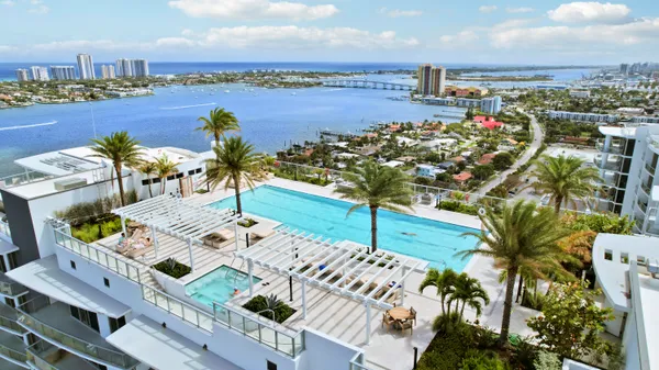 $24,995 | 220 Lake Shore Drive, Unit 612, Lake Park, FL 33403