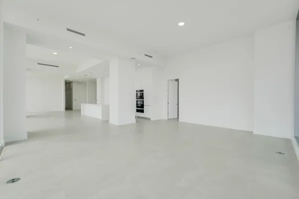 $24,995 | 220 Lake Shore Drive, Unit 612, Lake Park, FL 33403