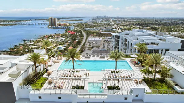 $24,995 | 220 Lake Shore Drive, Unit 612, Lake Park, FL 33403