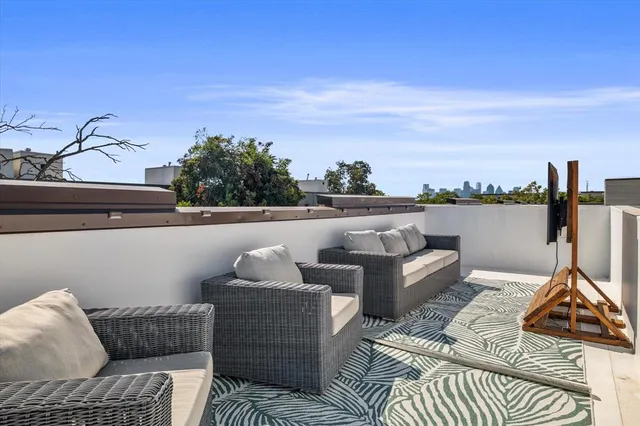 a view of building with street