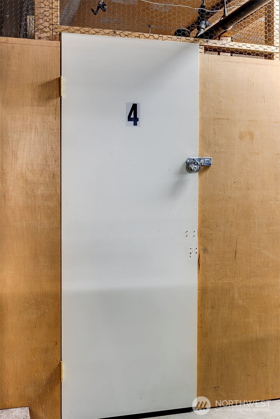 121 South Jackson Street, Unit 4 Seattle, WA 98104 - Photo 28 of 38 a close view of a bathroom shower