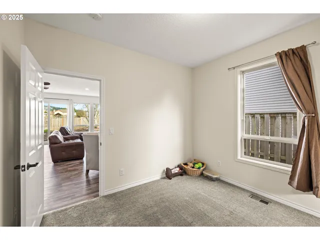 $674,900 | 12021 Southeast Summer Place, Clackamas, OR 97015