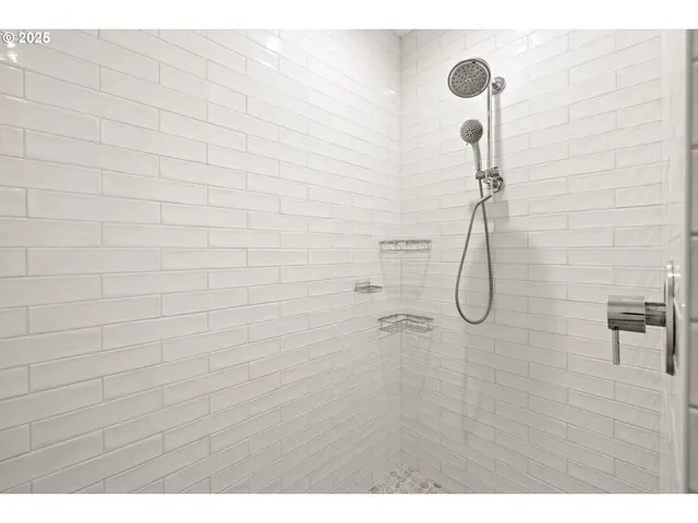 $674,900 | 12021 Southeast Summer Place, Clackamas, OR 97015