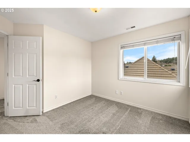 $674,900 | 12021 Southeast Summer Place, Clackamas, OR 97015