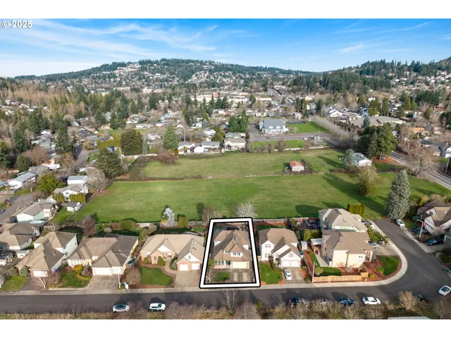 $674,900 | 12021 Southeast Summer Place, Clackamas, OR 97015