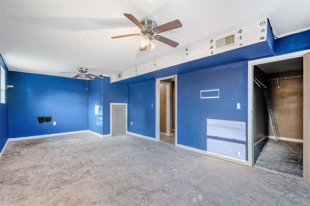 9 Atteiram Drive Rome, GA 30161 - Photo 25 of 29 a view of a livingroom with a ceiling fan