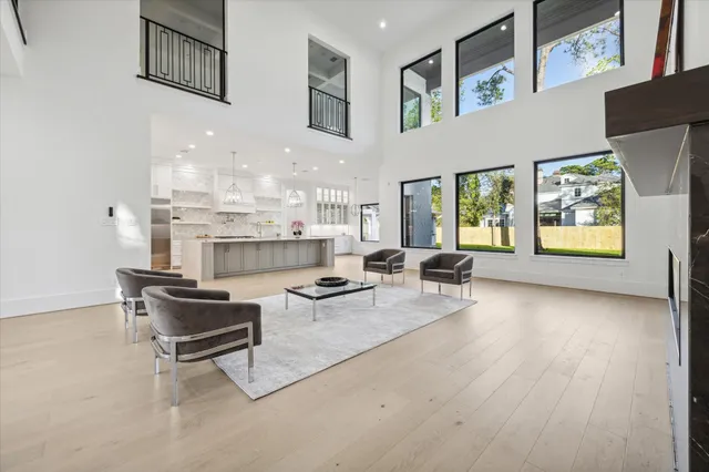 $3,650,000 | 534 Lanecrest Lane, Houston, TX 77024