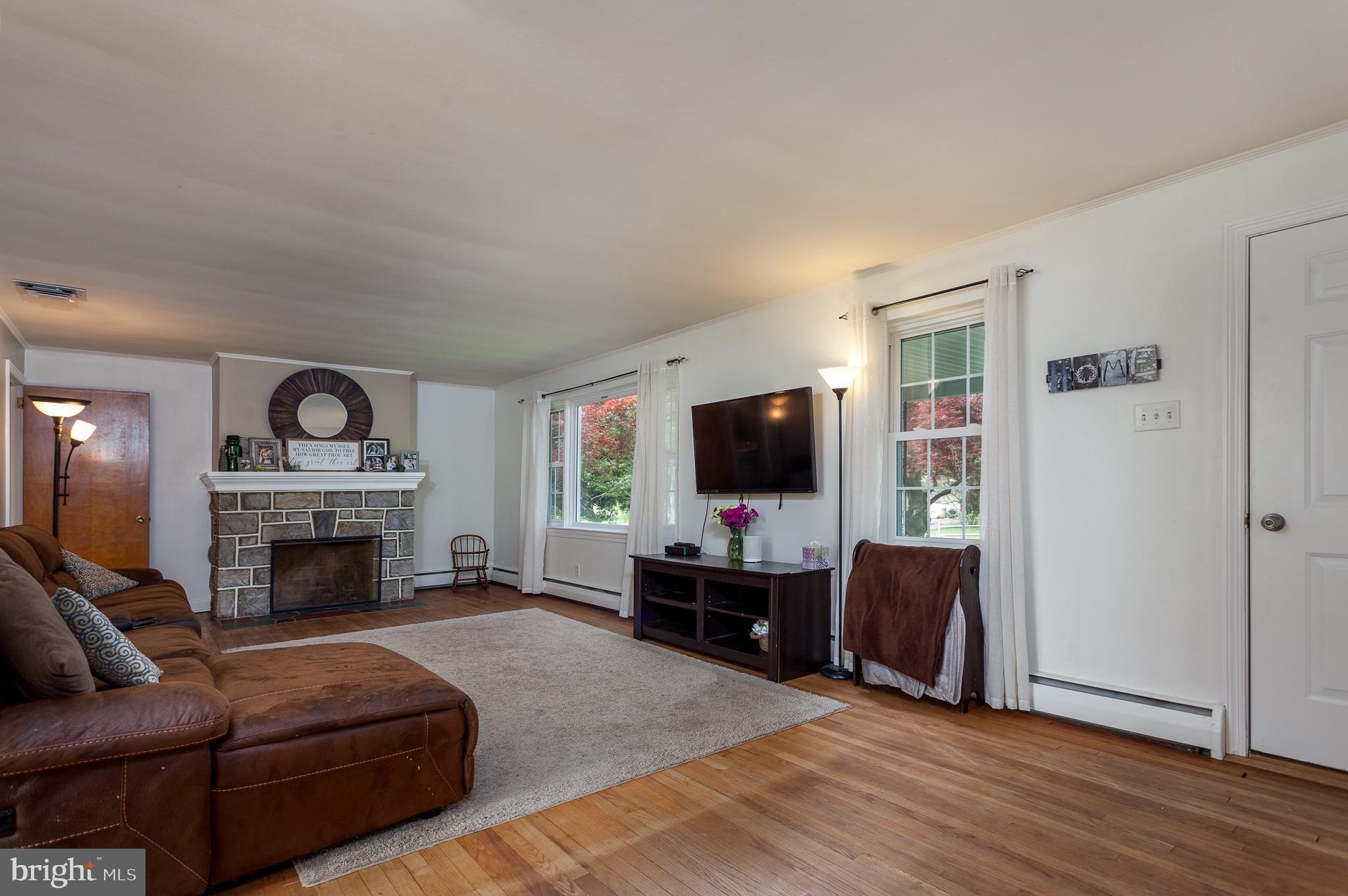 650 West Hoffecker Road Pottstown, PA 19465 - Photo 7 of 34