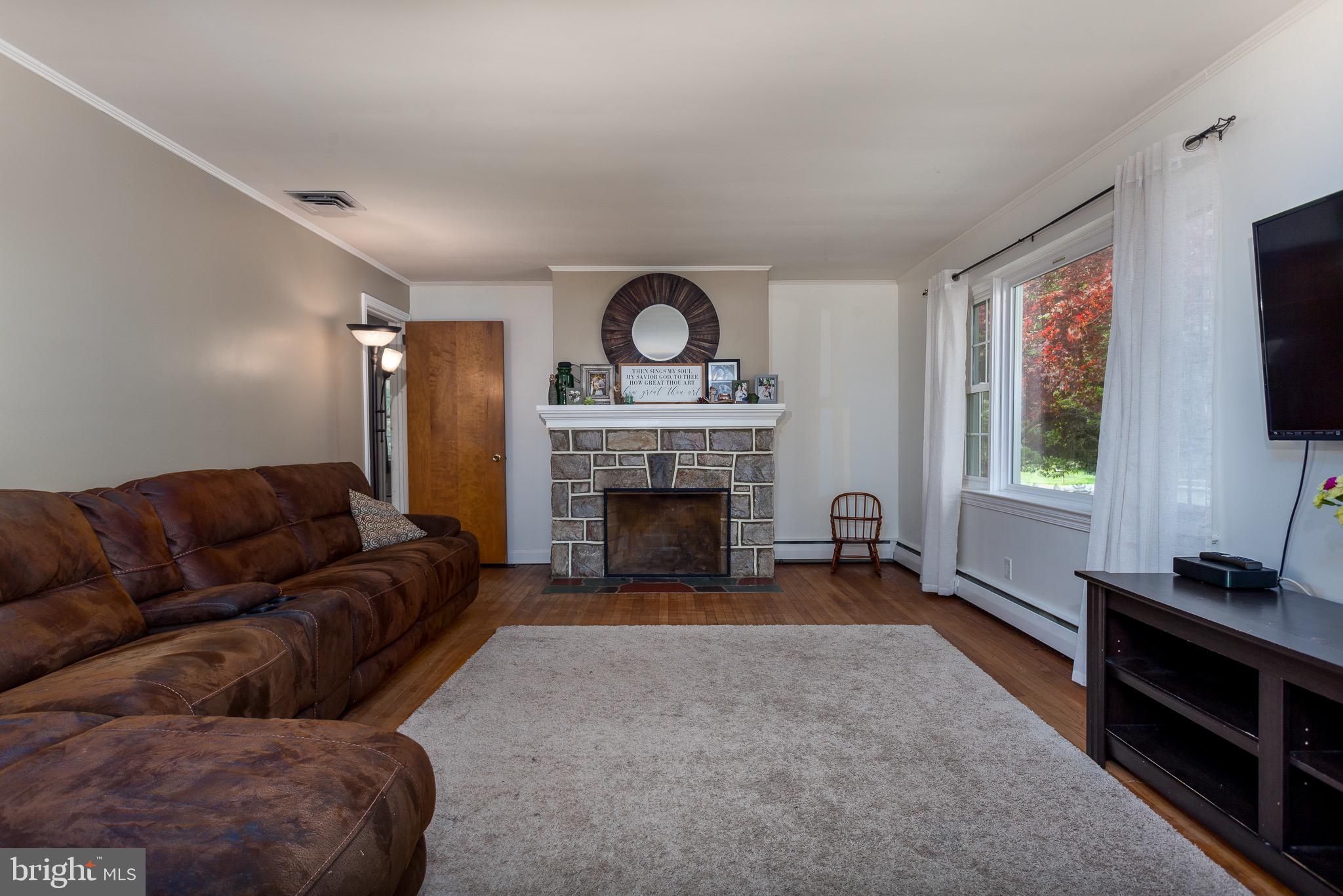 650 West Hoffecker Road Pottstown, PA 19465 - Photo 8 of 34