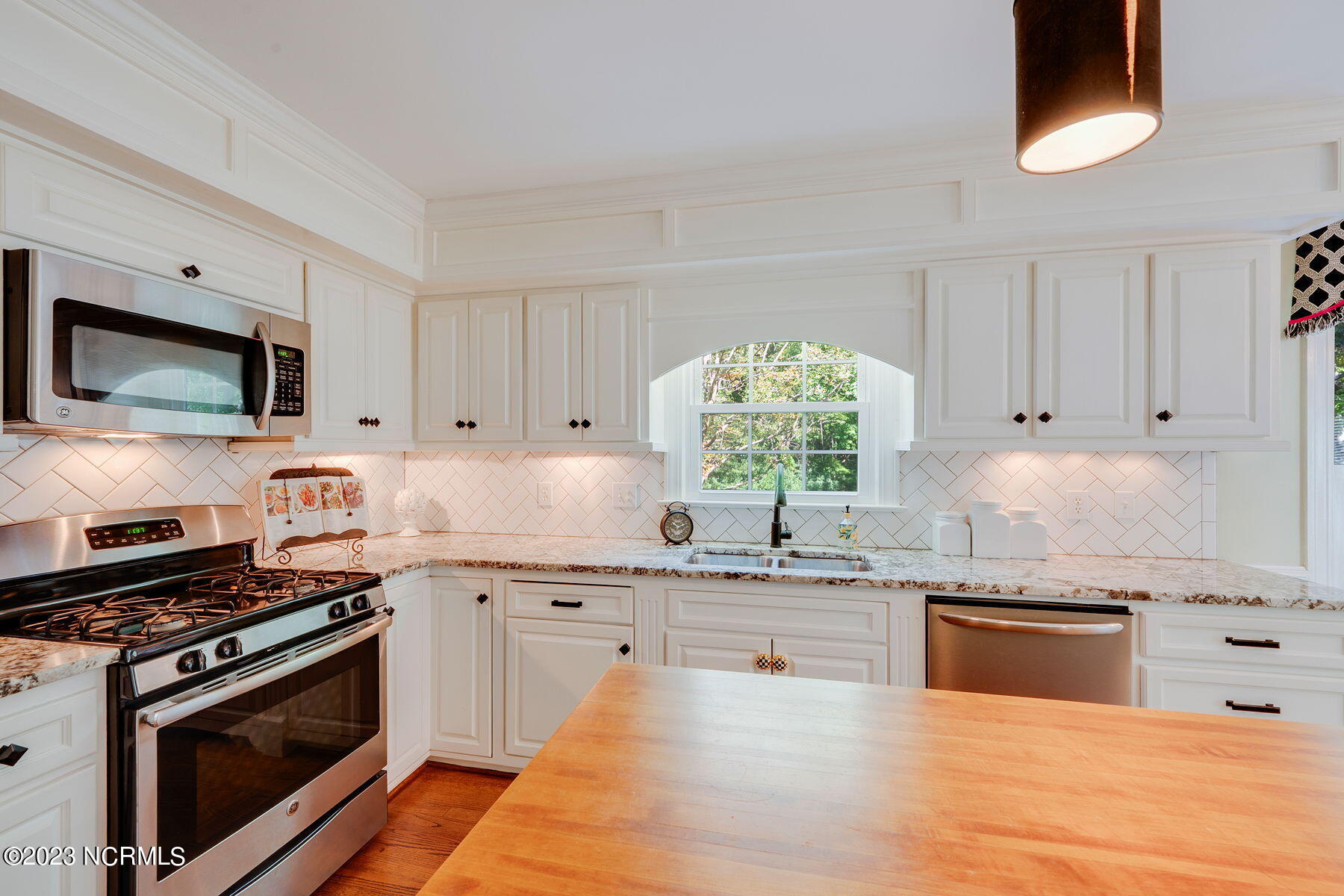 408 Wesley Road Greenville, NC 27858 - Photo 16 of 52 29-web-or-mls-408 Wesley Road-00029