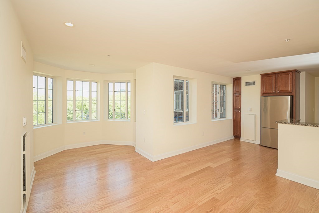 20 Chapel Street, Unit C604 Brookline, MA 02446 - Photo 3 of 18