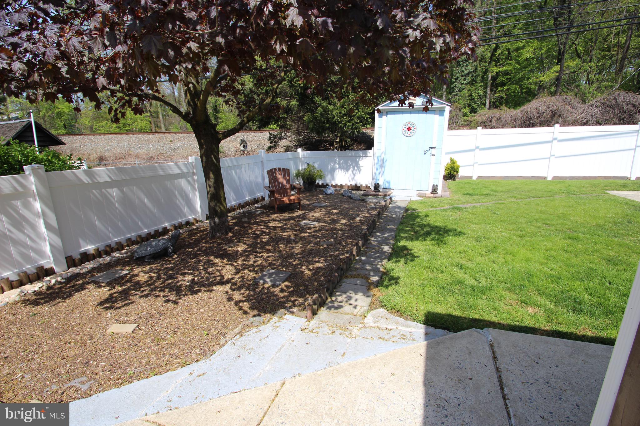 2327 Secane Road Secane, PA 19018 - Photo 15 of 39