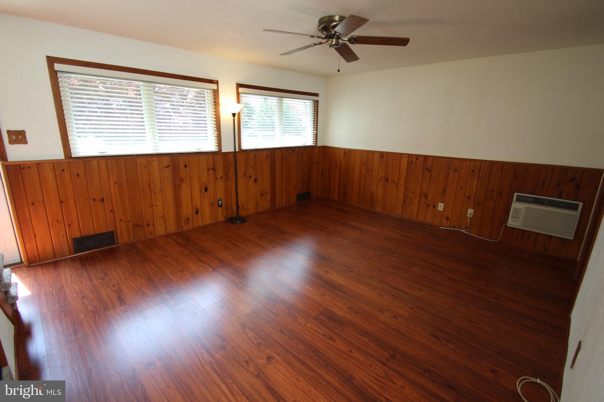2327 Secane Road Secane, PA 19018 - Photo 21 of 39