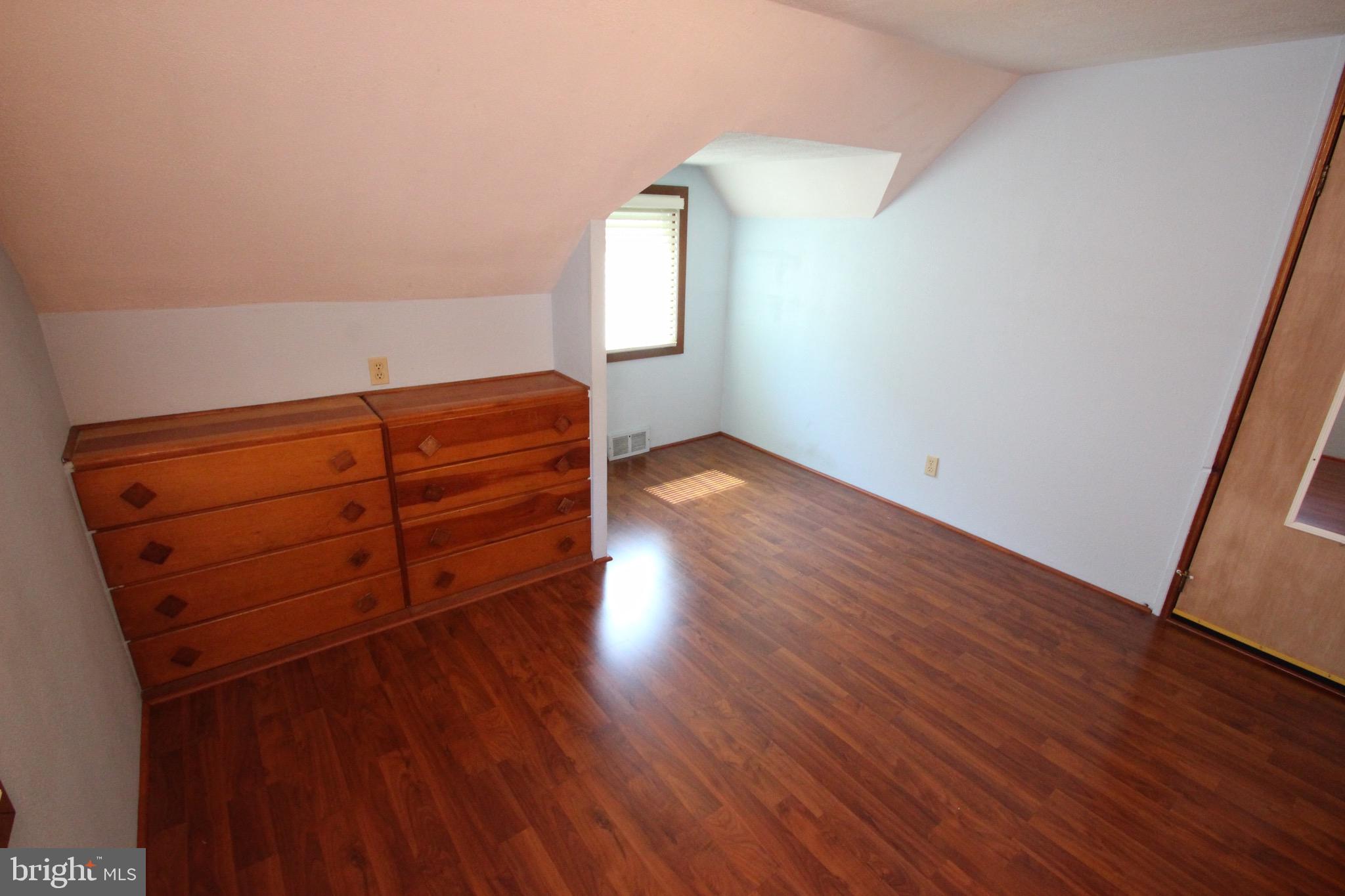2327 Secane Road Secane, PA 19018 - Photo 38 of 39