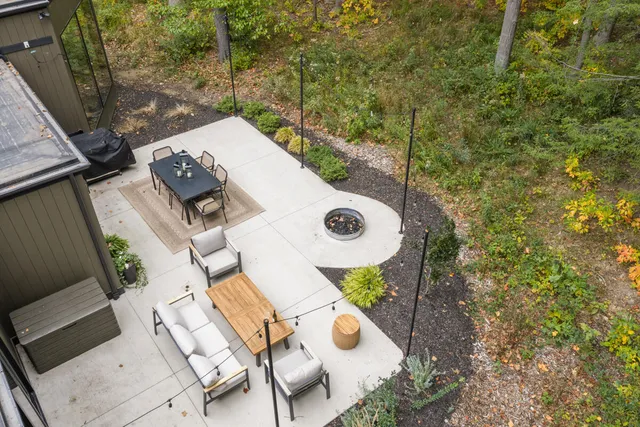 $1,060,000 | 3465 Palmer Drive, Saugatuck, MI 49453