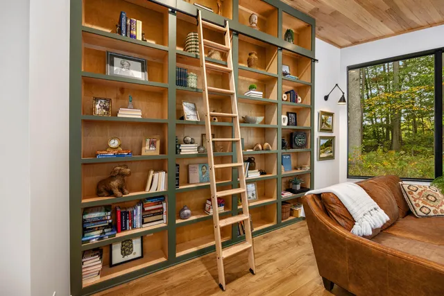 $1,060,000 | 3465 Palmer Drive, Saugatuck, MI 49453