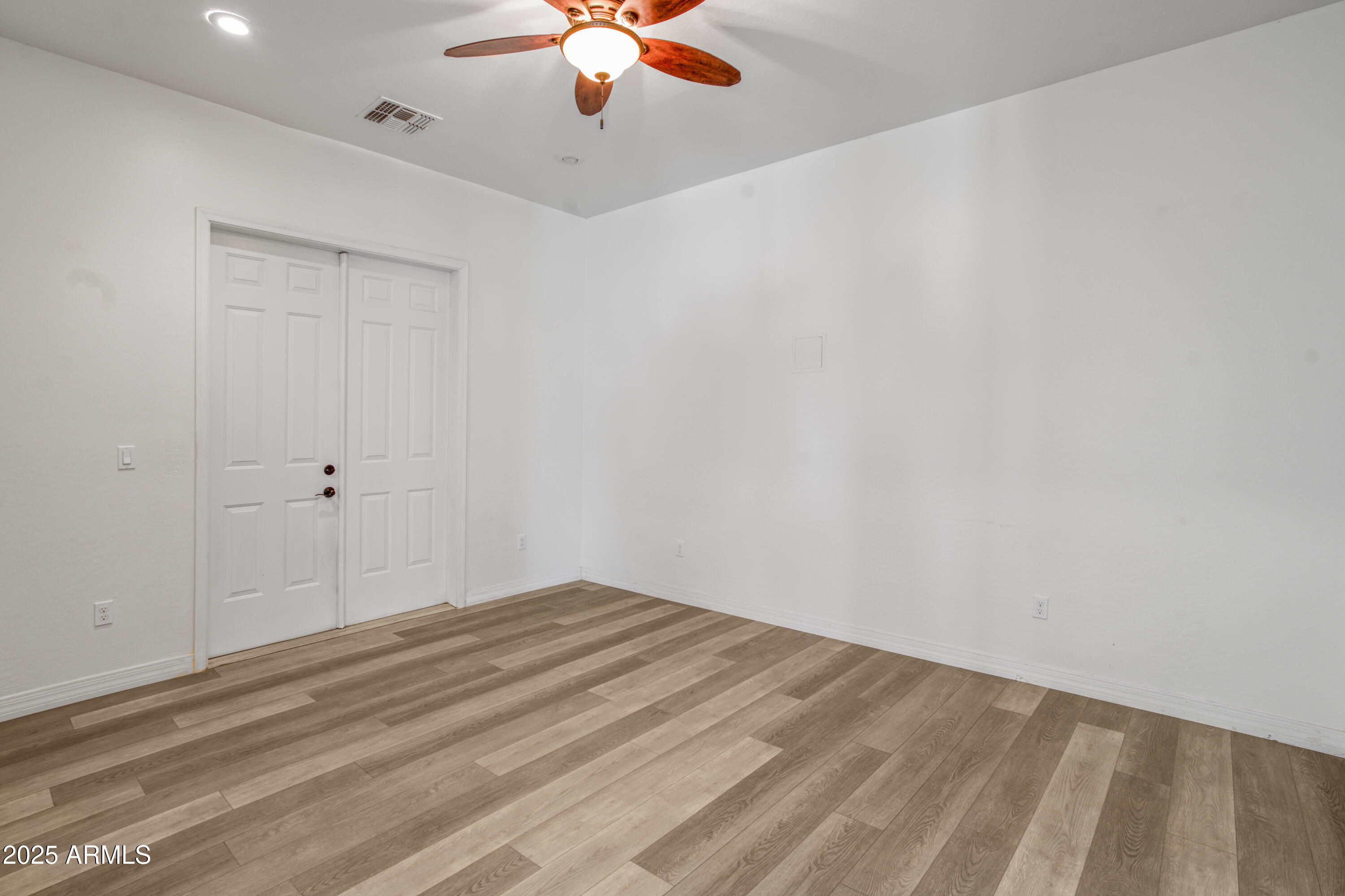 16209 West Skinner Road Surprise, AZ 85387 - Photo 21 of 65 DSC04492_40