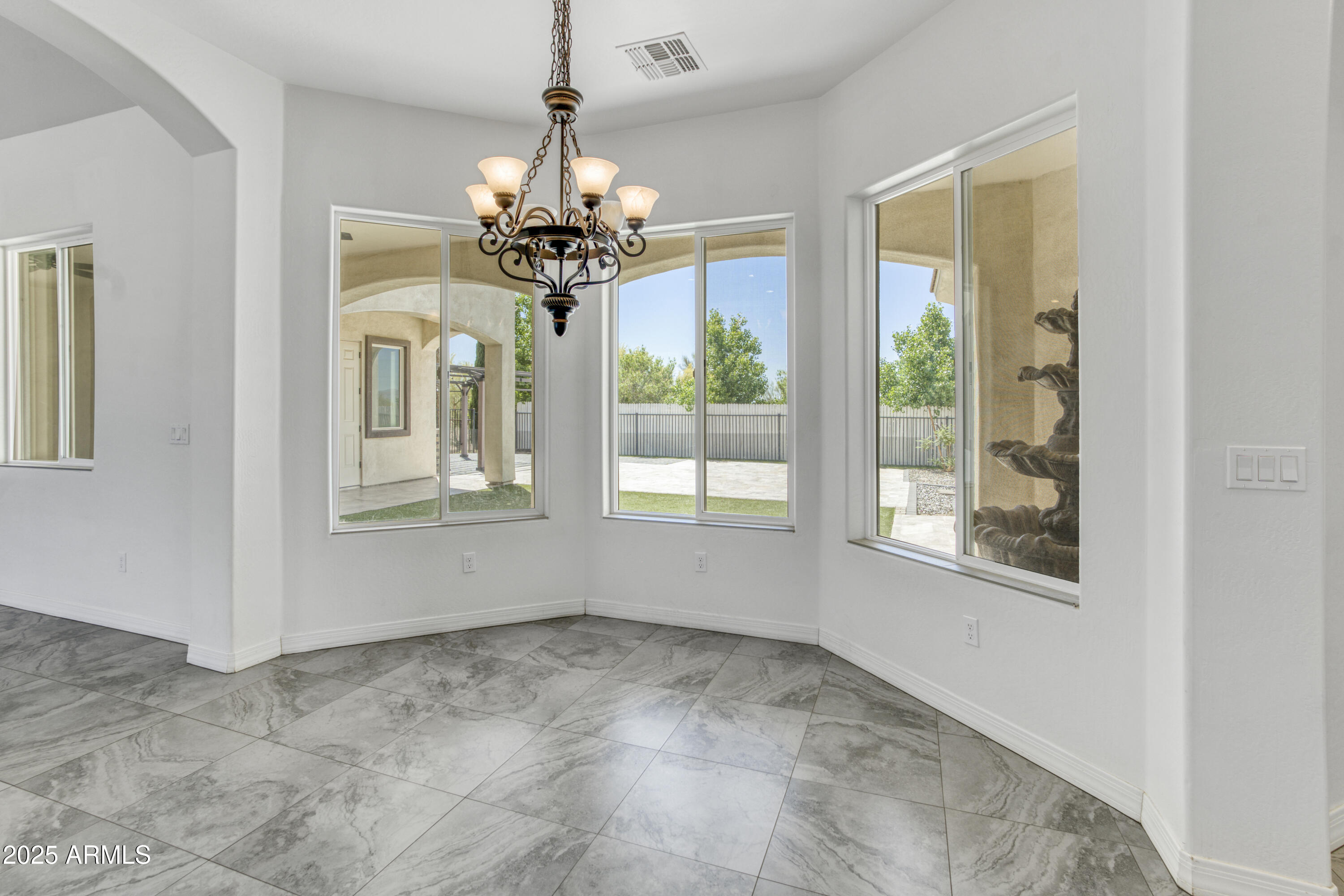 16209 West Skinner Road Surprise, AZ 85387 - Photo 8 of 65 DSC04466_1