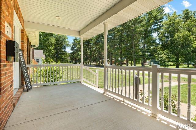 211 West Old Rte 66 North Mount Olive, IL 62069 - Photo 10 of 41