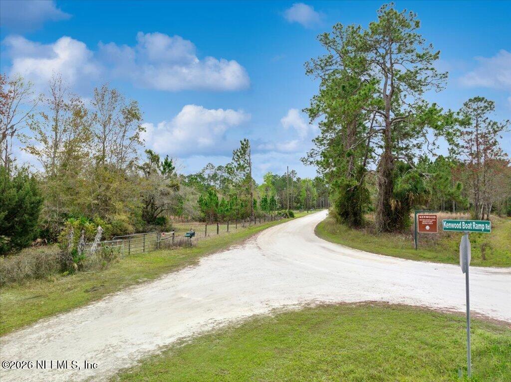 100 Kenwood Boat Ramp Road Interlachen, FL 32148 - Photo 2 of 7 1-DJI_0618.1