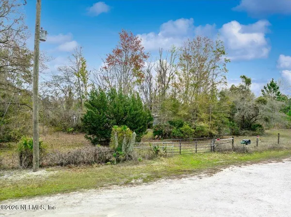 $225,000 | 100 Kenwood Boat Ramp Road, Interlachen, FL 32148