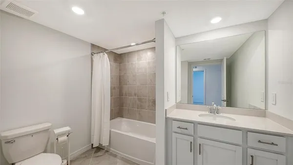 $3,250 | 5624 Summit Pointe Circle, Unit 104, Bradenton, FL 34210