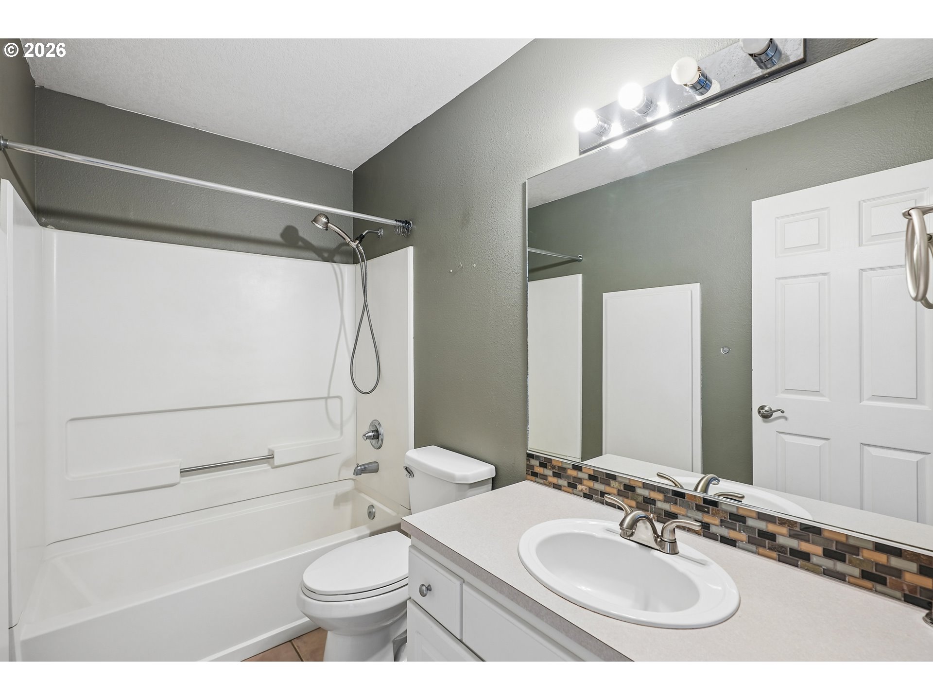 12045 Southwest Chukar Terrace Beaverton, OR 97007 - Photo 16 of 28