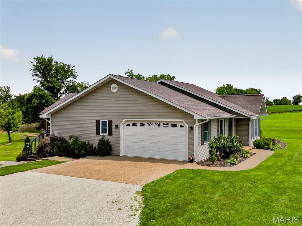 1957 Schnarre Road Foristell, MO 63348 - Photo 12 of 79 Gallery Image 12