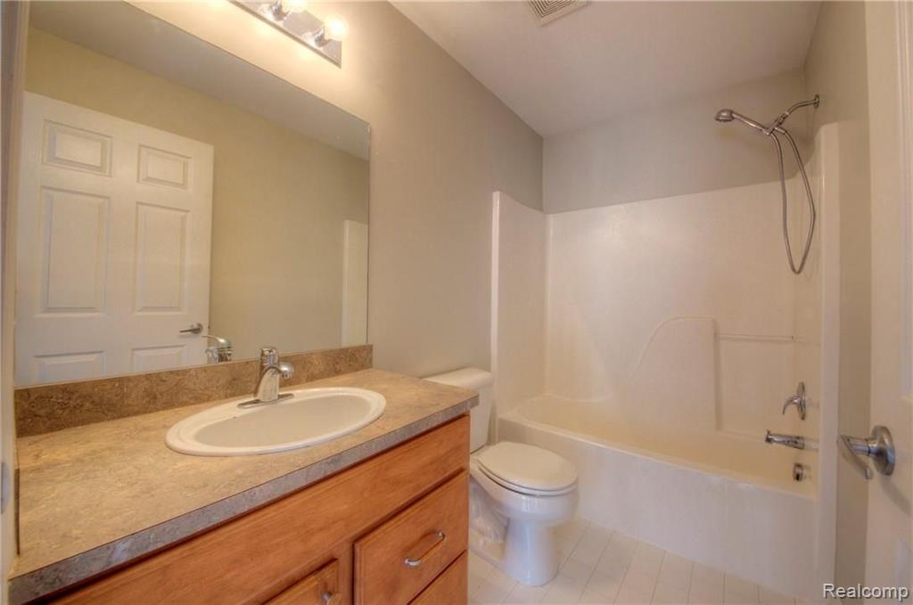 50103 Harding Street, Unit 123 Canton, MI 48188 - Photo 30 of 49