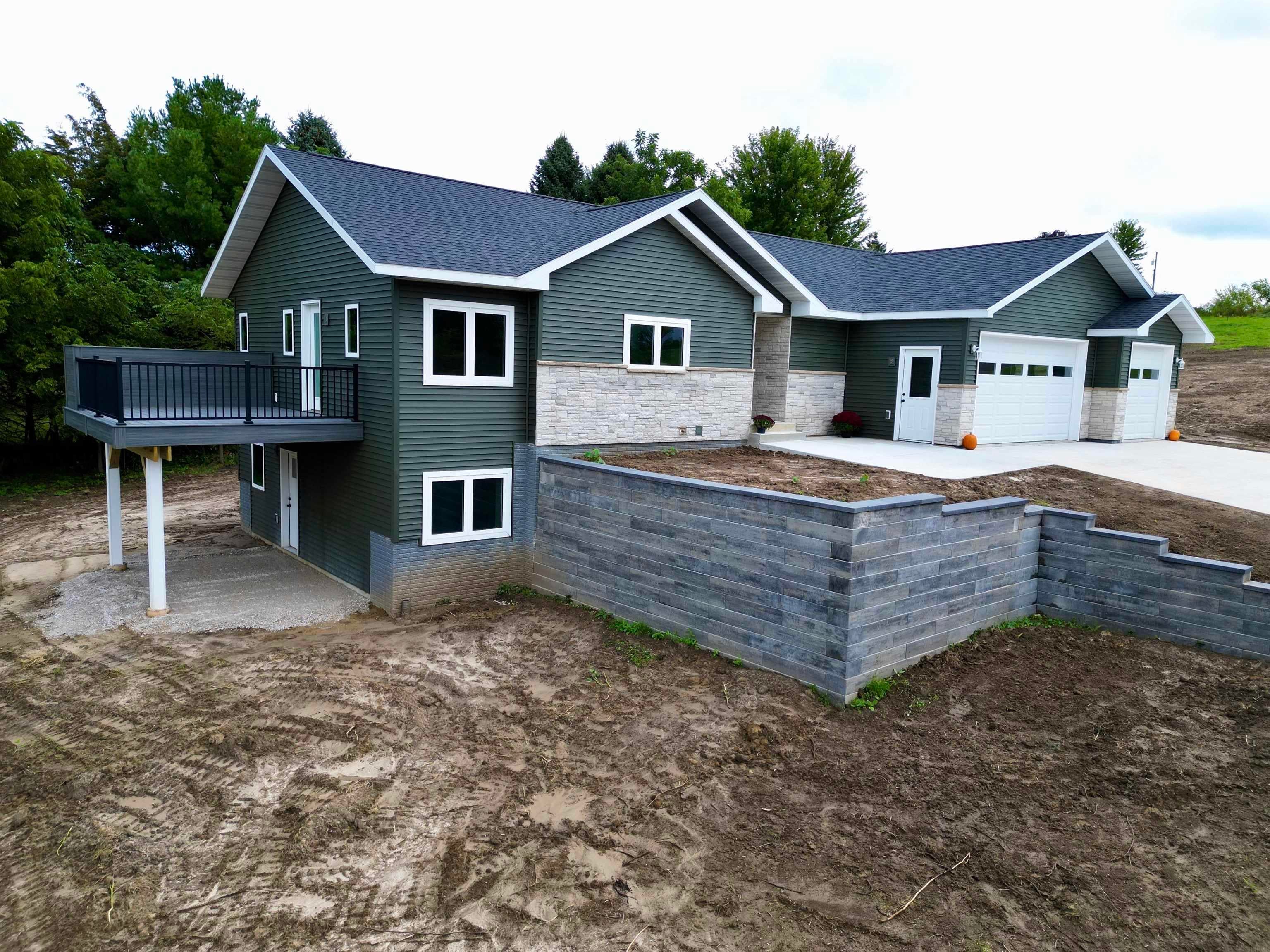 1698 Lettermore Road Decorah, IA 52101 - Photo 5 of 27 Gallery Image 5