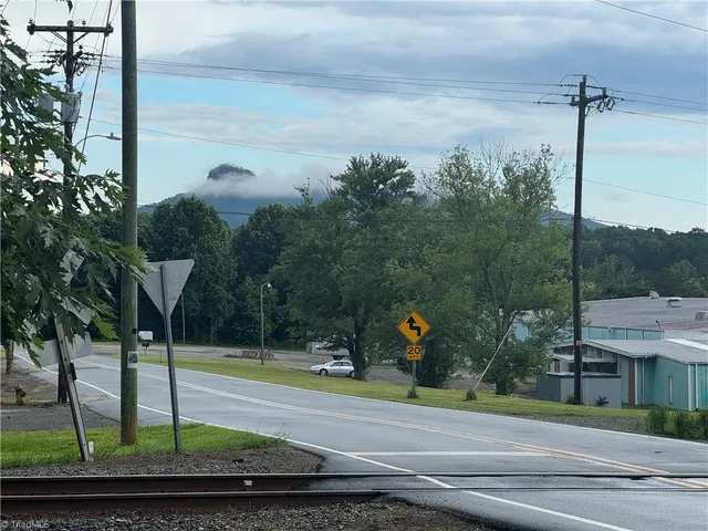 $186,000 | 204 Nelson Street, Pilot Mountain, NC 27041