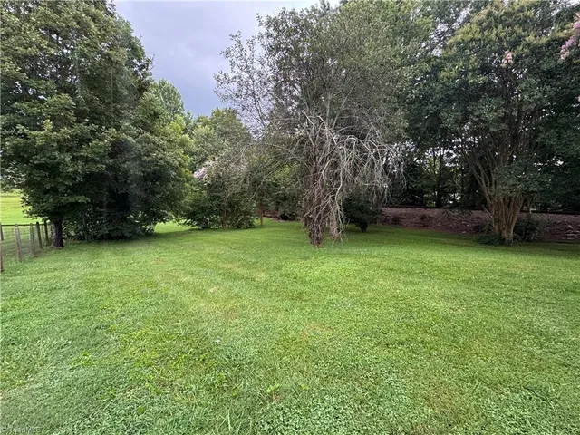 $186,000 | 204 Nelson Street, Pilot Mountain, NC 27041