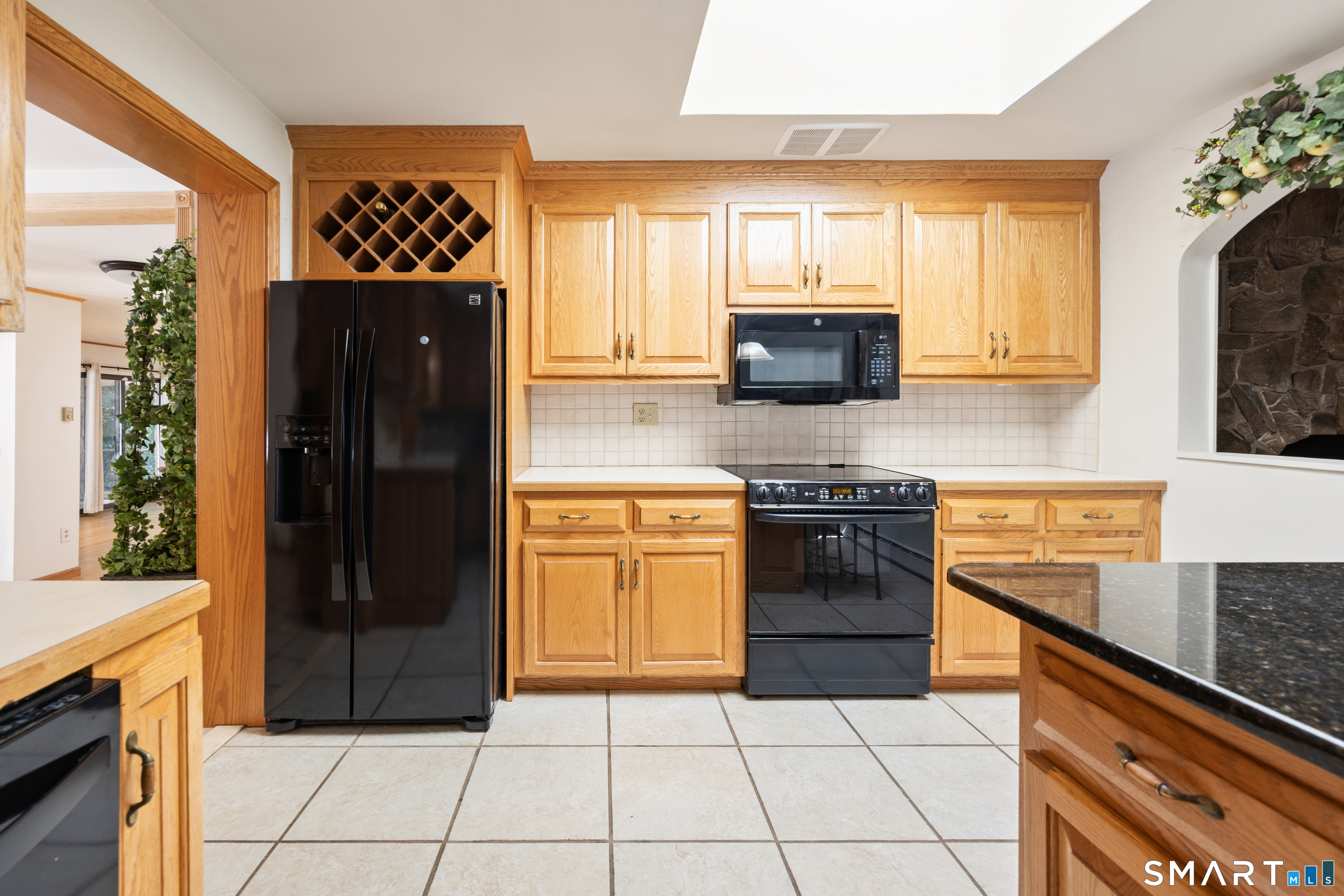 25 Juniper Road Middlebury, CT 06762 - Photo 11 of 40 Gallery Image 11