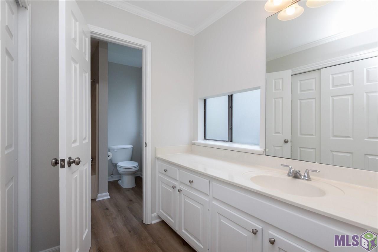 15021 Shenandoah View Court, Unit 2 Baton Rouge, LA 70817 - Photo 8 of 16 Gallery Image 8