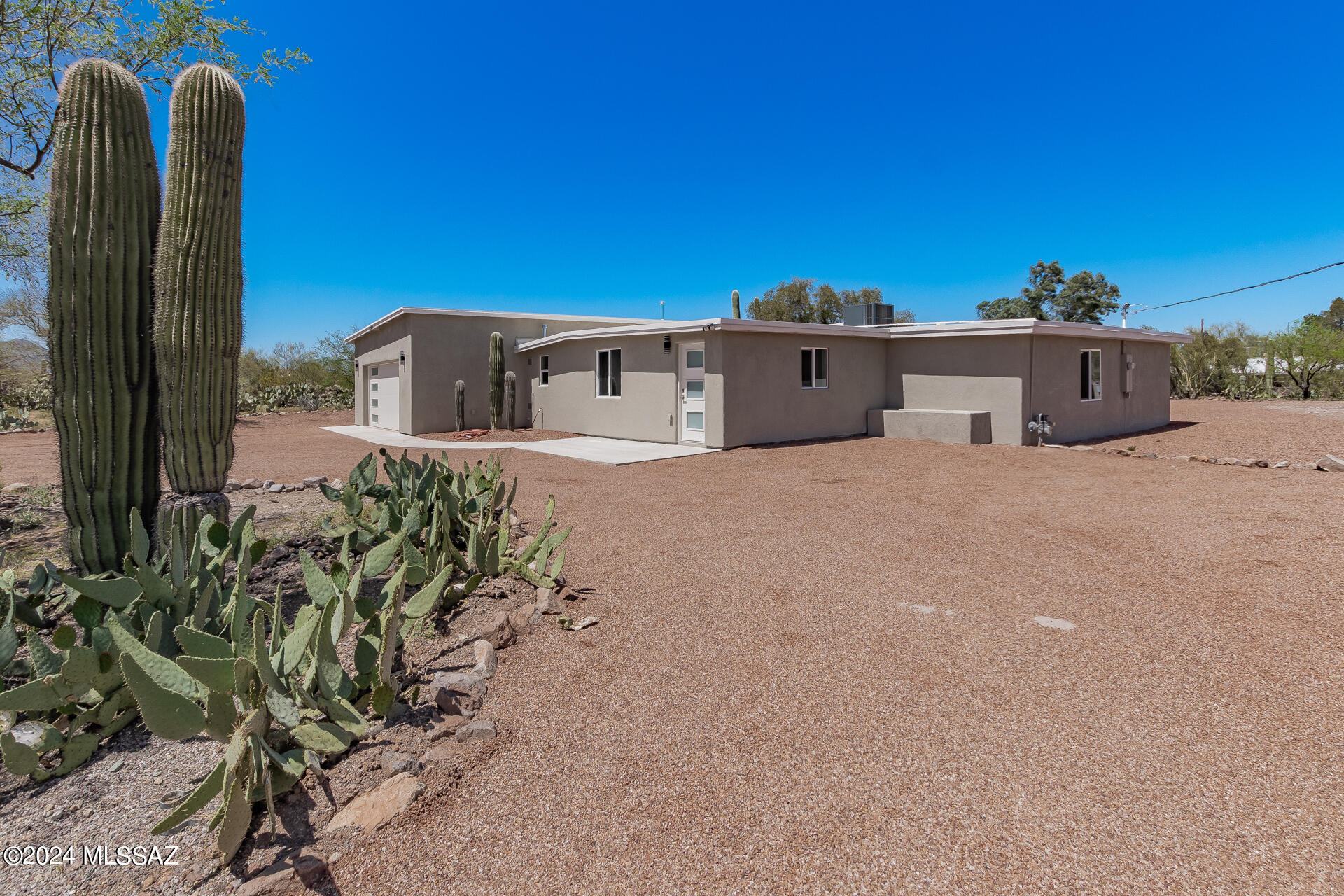 2602 North Grannen Road Tucson, AZ 85745 - Photo 2 of 50 Gallery Image 2