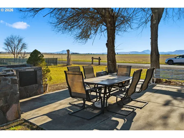 $399,000 | 443 9th Street, Metolius, OR 97741