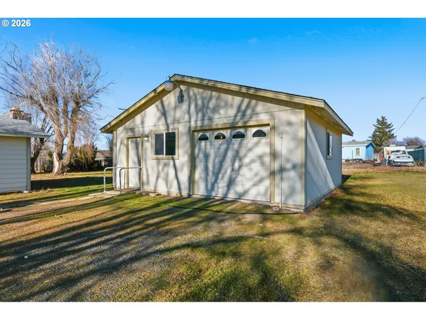 $399,000 | 443 9th Street, Metolius, OR 97741