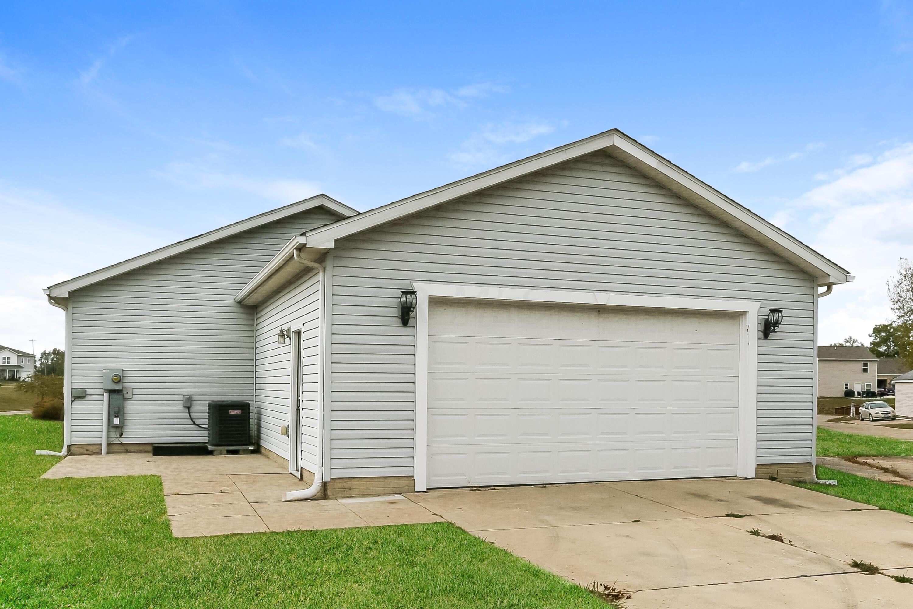 312 Genoa Road Commercial Point, OH 43116 - Photo 15 of 16 030-photo-rear-view-13198898
