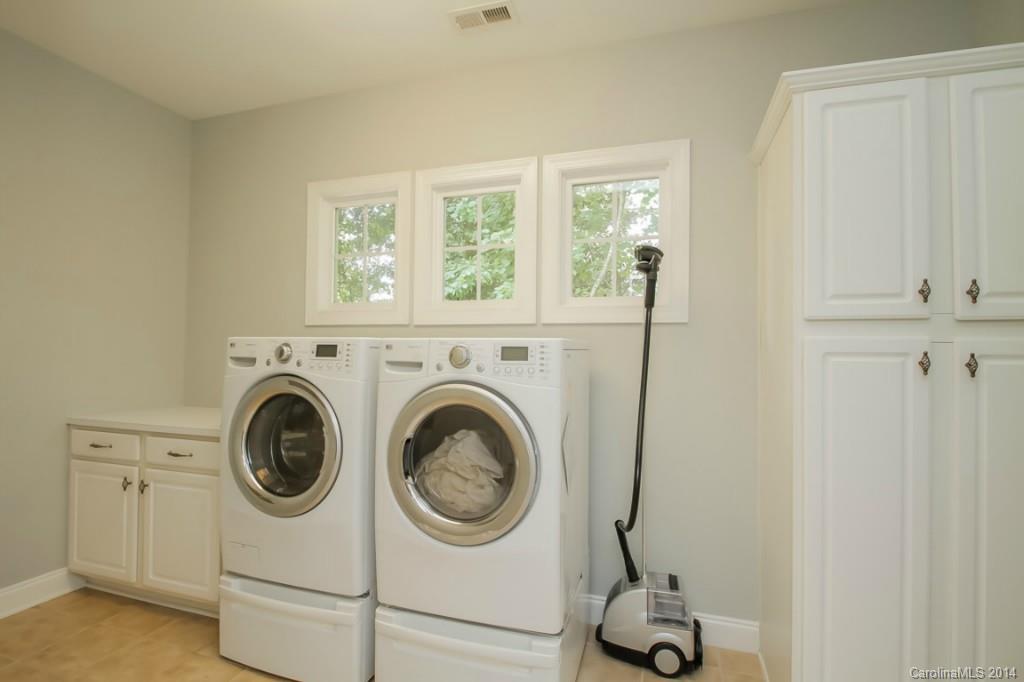 2054 Sharon Road Charlotte, NC 28207 - Photo 14 of 24 Gallery Image 14