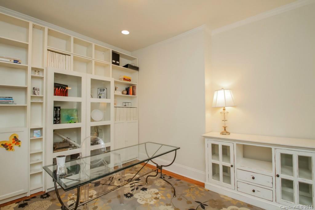 2054 Sharon Road Charlotte, NC 28207 - Photo 4 of 24 Gallery Image 4