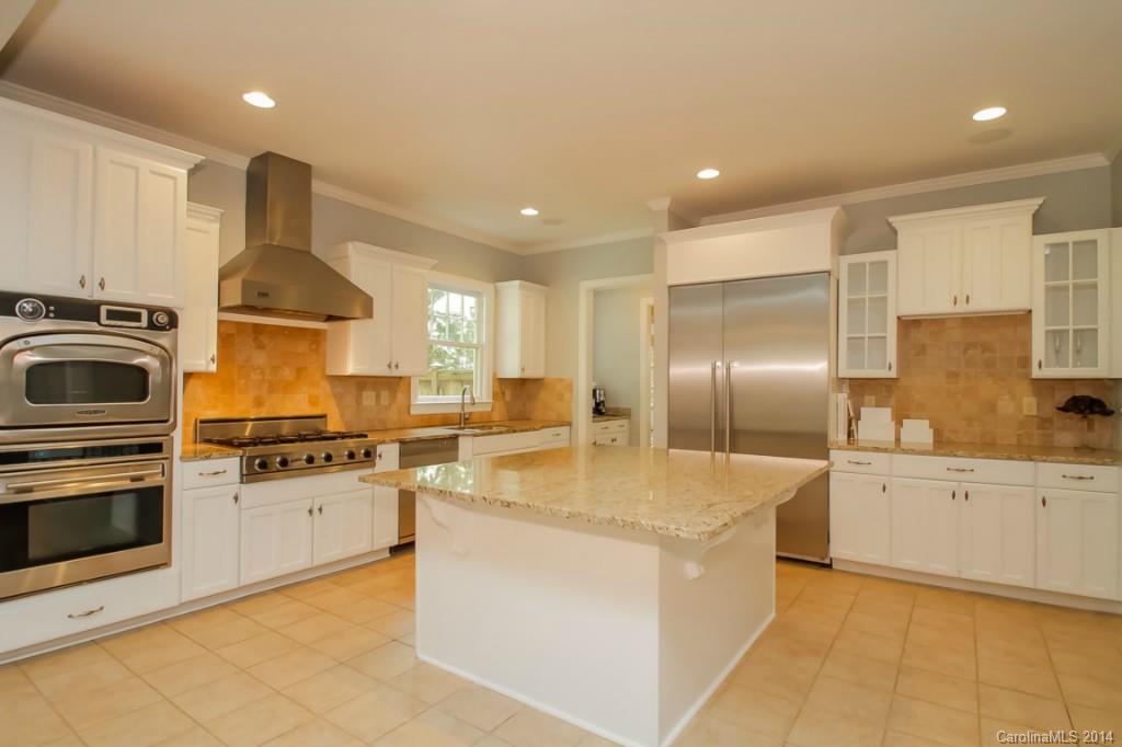 2054 Sharon Road Charlotte, NC 28207 - Photo 6 of 24 Gallery Image 6