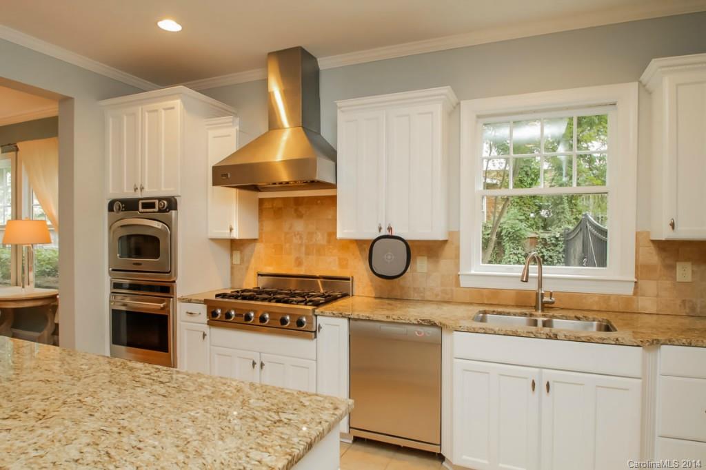 2054 Sharon Road Charlotte, NC 28207 - Photo 7 of 24 Gallery Image 7